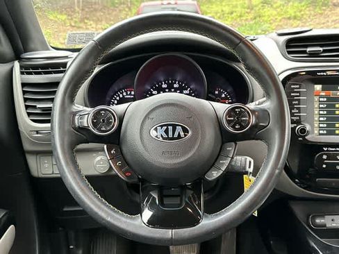 Used 2016 Kia Soul + w/ Audio Package FWD image 7
