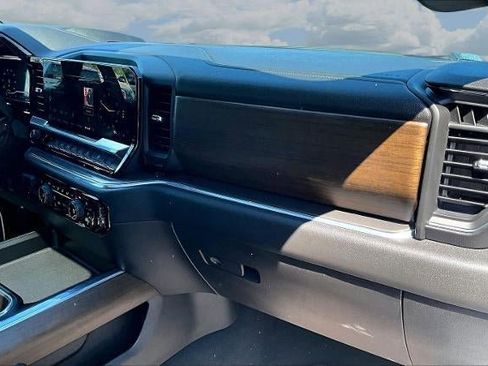 Used 2025 Chevrolet Silverado 2500 High Country w/ Technology Package AWD/4WD image 26