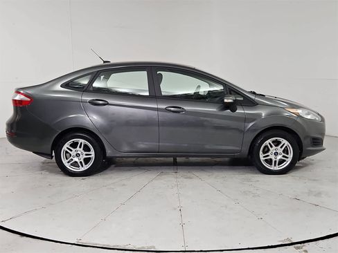 Used 2019 Ford Fiesta SE w/ Cold Weather Package image 7
