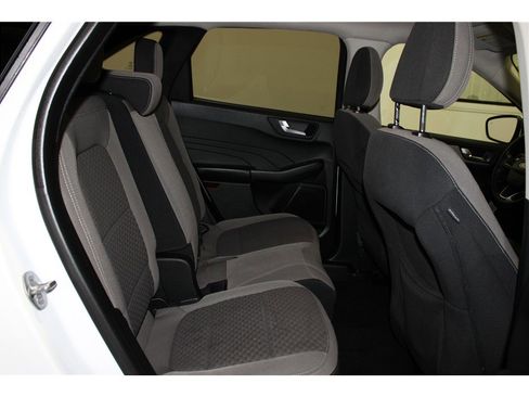 Used 2021 Ford Escape SE image 21