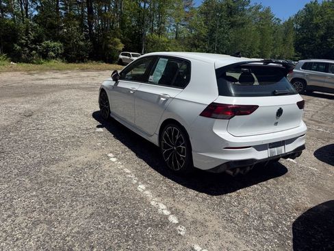 Used 2025 Volkswagen Golf w/ Euro Style Package AWD/4WD image 13