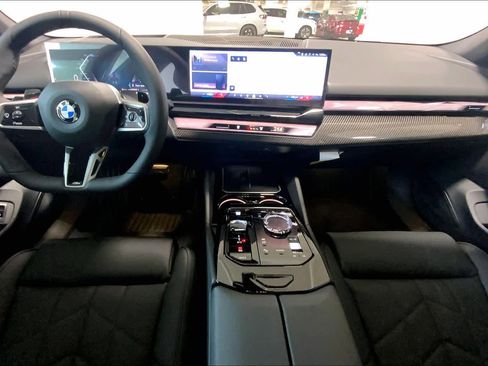 New 2026 BMW 540i xDrive 540i xDrive w/ Executive Package image 5