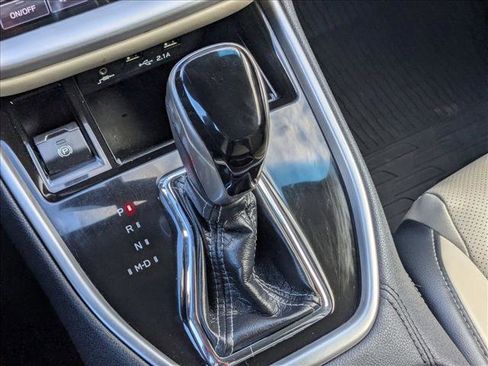 Used 2020 Subaru Outback Limited w/ Popular Package #2 image 11