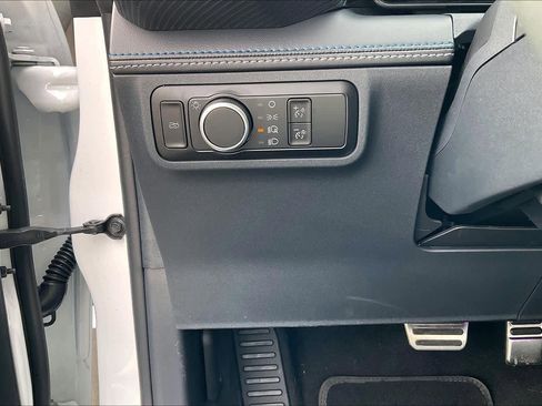 Used 2025 Ford Mustang GT Premium image 35