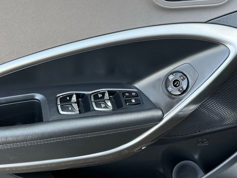 Used 2018 Hyundai Santa Fe Sport AWD/4WD image 13
