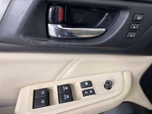 Used 2018 Subaru Legacy 3.6R Limited AWD/4WD image 11