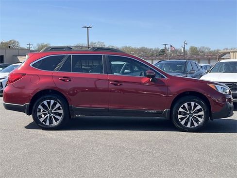 Used 2017 Subaru Outback 2.5i Limited image 41