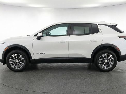 Used 2025 Chevrolet Equinox LT FWD image 5