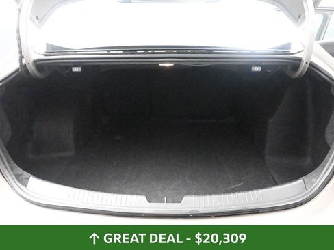 Used 2025 Chevrolet Malibu LT image 26