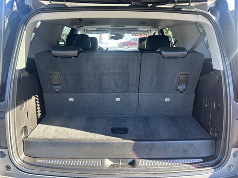 Used 2018 Chevrolet Tahoe LT AWD/4WD image 28