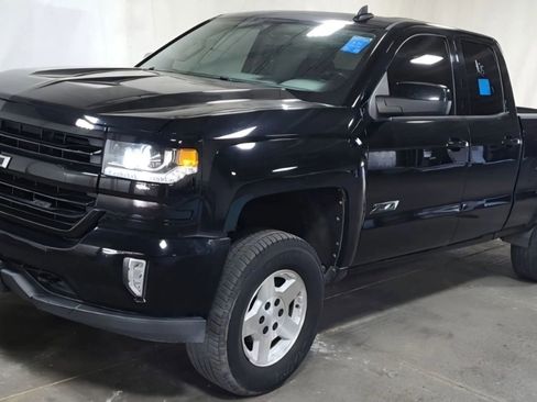 Used 2017 Chevrolet Silverado 1500 LT w/ Midnight Edition image 1
