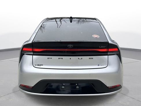 Used 2024 Toyota Prius Limited w/ Limited Premium Package image 9