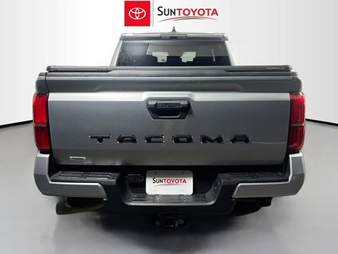 Used 2024 Toyota Tacoma TRD Sport image 5