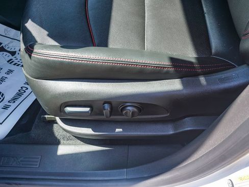 Used 2023 Chevrolet Equinox RS w/ RS Leather Package FWD image 20