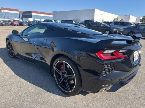 Used 2021 Chevrolet Corvette Stingray Premium Cpe w/ Z51 Performance Package image 7