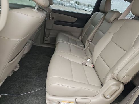 Used 2015 Honda Odyssey Touring image 11