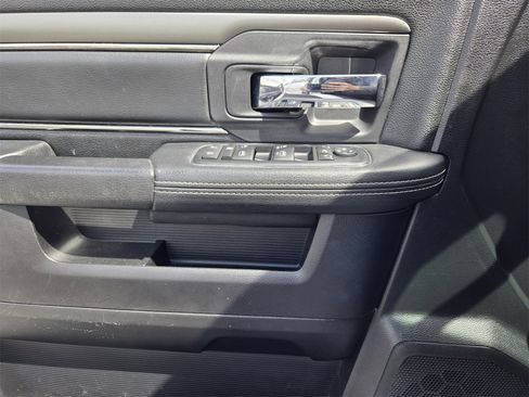 Used 2015 RAM 1500 Sport w/ Convenience Group image 21