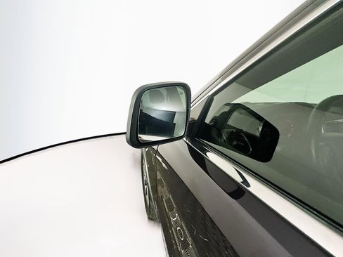 Used 2018 Jeep Grand Cherokee Limited image 16