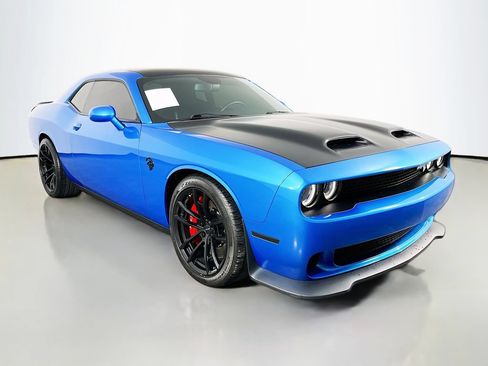 Used 2023 Dodge Challenger SRT Hellcat RWD image 4