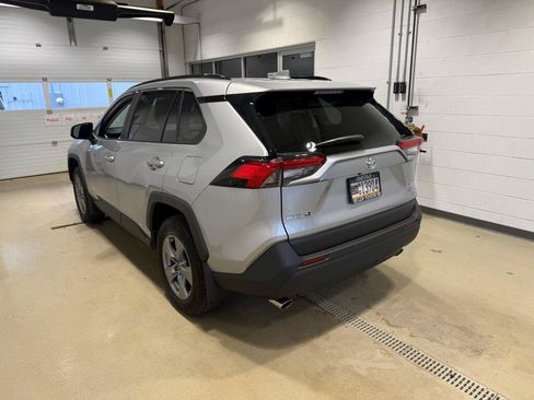 Used 2025 Toyota RAV4 XLE AWD/4WD image 3