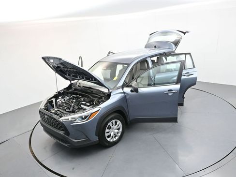 Used 2023 Toyota Corolla Cross L FWD image 34