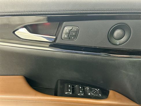 Used 2021 Lincoln Nautilus Reserve w/ Cargo Utility Package image 11