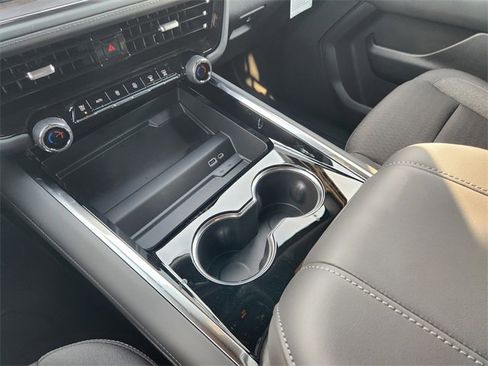 New 2026 Chevrolet Suburban LS w/ LPO, Dark Essentials Package image 17