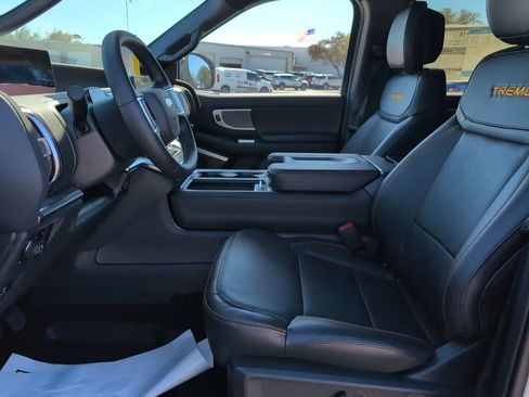 New 2026 Ford Expedition Tremor image 8