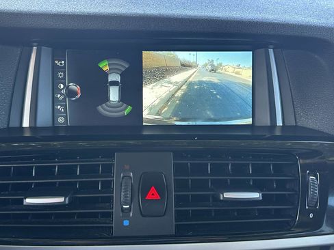 Used 2017 BMW X3 sDrive28i image 15