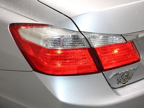 Used 2013 Honda Accord LX image 49