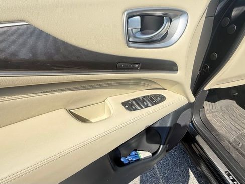 Used 2019 INFINITI QX60 Luxe w/ Essential Package AWD/4WD image 11