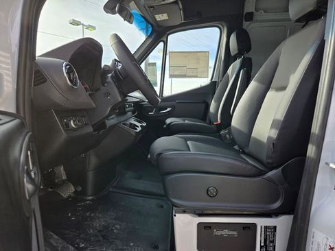 New 2026 Mercedes-Benz Sprinter 2500 image 3