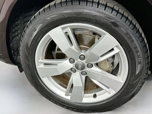 Used 2018 Audi Q5 2.0T Premium Plus w/ Premium Plus Package AWD/4WD image 34