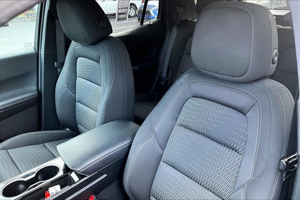 Used 2025 Chevrolet Equinox LT FWD image 21
