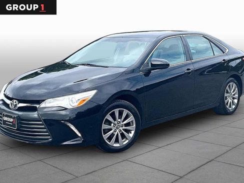 Used 2016 Toyota Camry XLE w/ Convenience Package FWD image 1