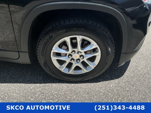 Used 2020 Chevrolet Traverse LS FWD image 9