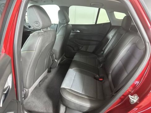 Used 2025 Chevrolet Trax LT w/ Driver Confidence Package image 25