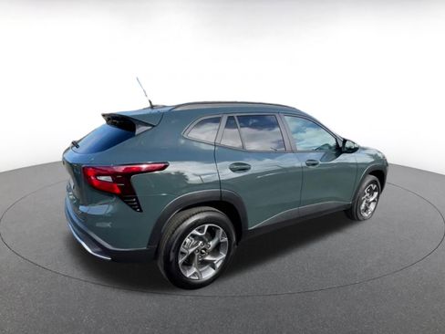 Used 2025 Chevrolet Trax LT image 15