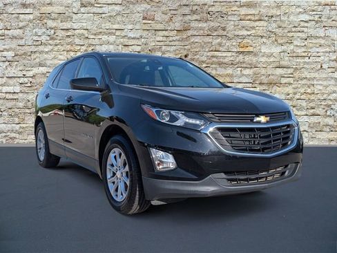 Used 2020 Chevrolet Equinox LT image 2