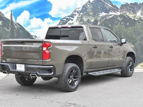 Used 2023 Chevrolet Silverado 1500 LT Trail Boss w/ Convenience Package II AWD/4WD image 3