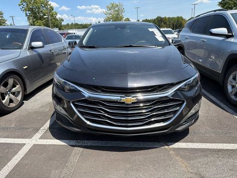 Used 2023 Chevrolet Malibu LT FWD image 2
