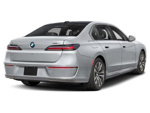 New 2026 BMW i7 M70 RWD image 3