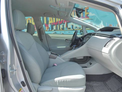 Used 2012 Toyota Prius Three image 39