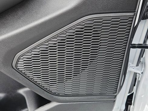 New 2025 Jeep Grand Cherokee L Limited image 12