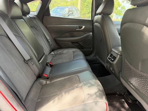 Used 2022 Hyundai Sonata SEL Plus w/ Winter Weather Package FWD image 7