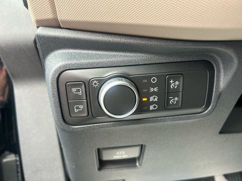 Used 2022 Ford Bronco Wildtrak AWD/4WD image 16