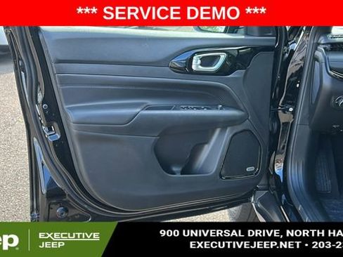 New 2025 Jeep Compass Limited w/ Sun & Sound Group image 9