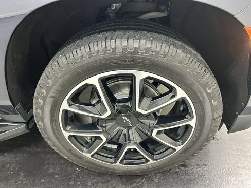 Certified 2024 Chevrolet Tahoe RST w/ Luxury Package AWD/4WD image 8