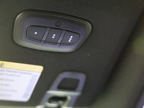 New 2025 Jeep Grand Cherokee Limited w/ Black Appearance Package image 24