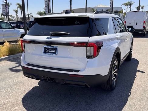 Used 2026 Ford Explorer ST-Line RWD image 12